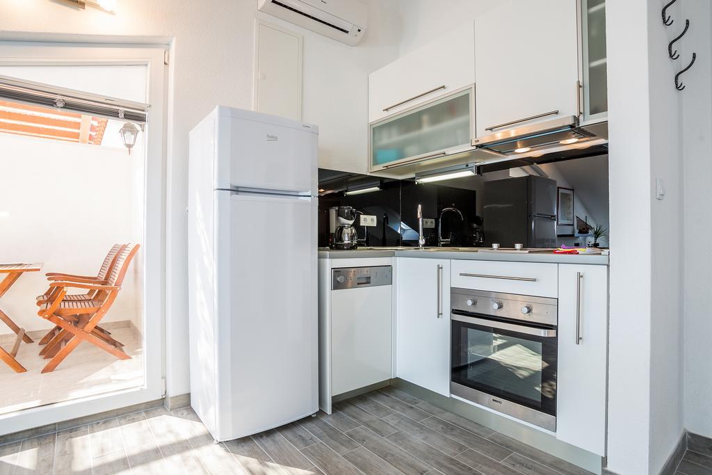 Apartments House Durdica Бол Стая снимка