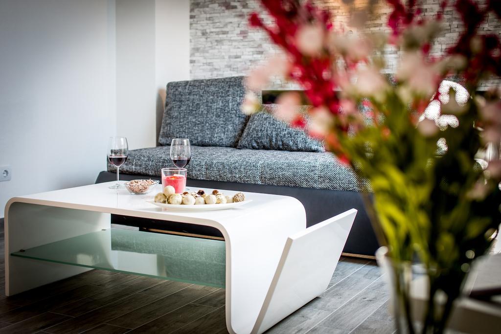 Apartments House Durdica Бол Стая снимка