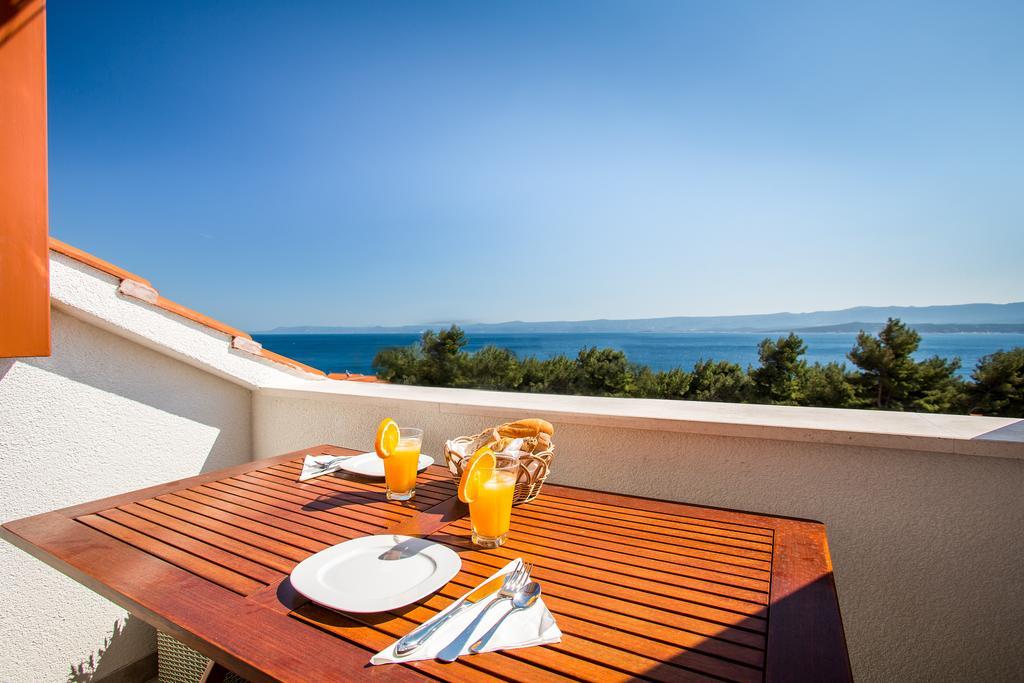 Apartments House Durdica Бол Стая снимка